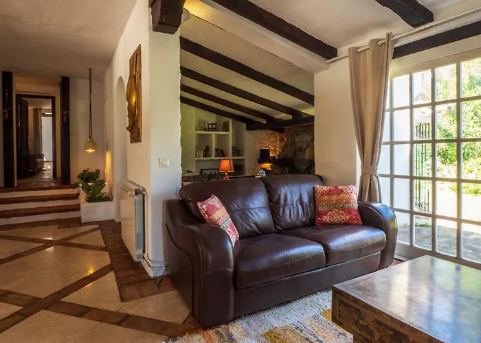 Pool Jazmin 빌라 에스테포나